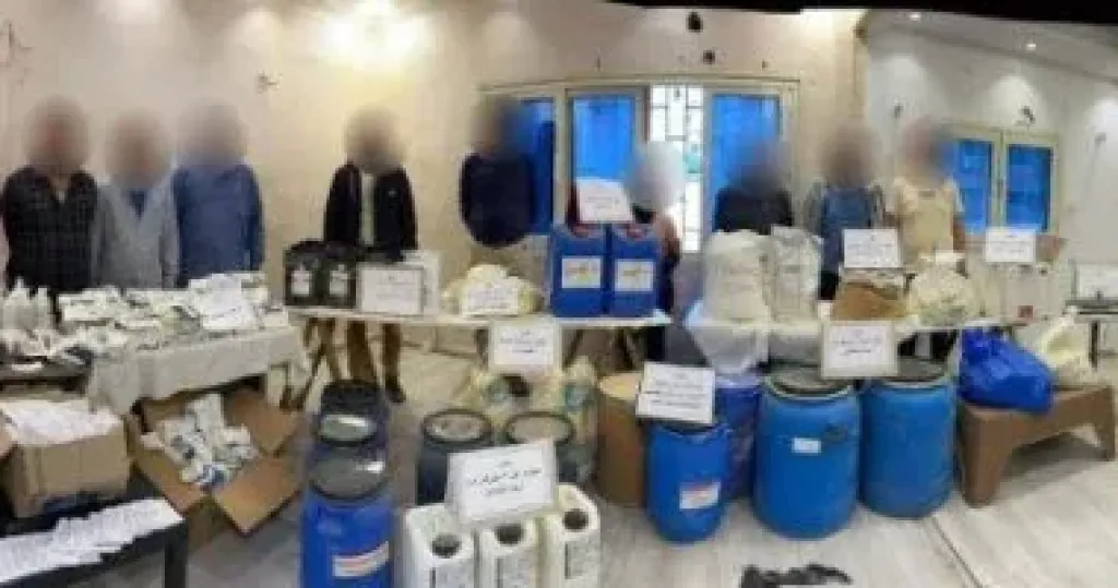 المتهمين 