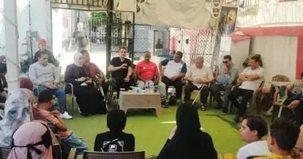 الافتتاح