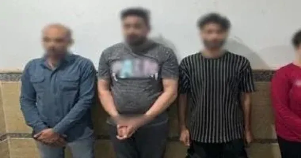 المتهمين 