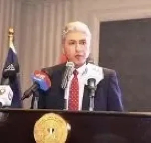 وزير السياحة 