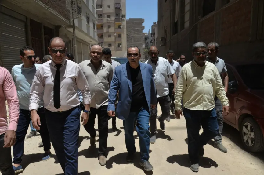 جانب من متابعه 