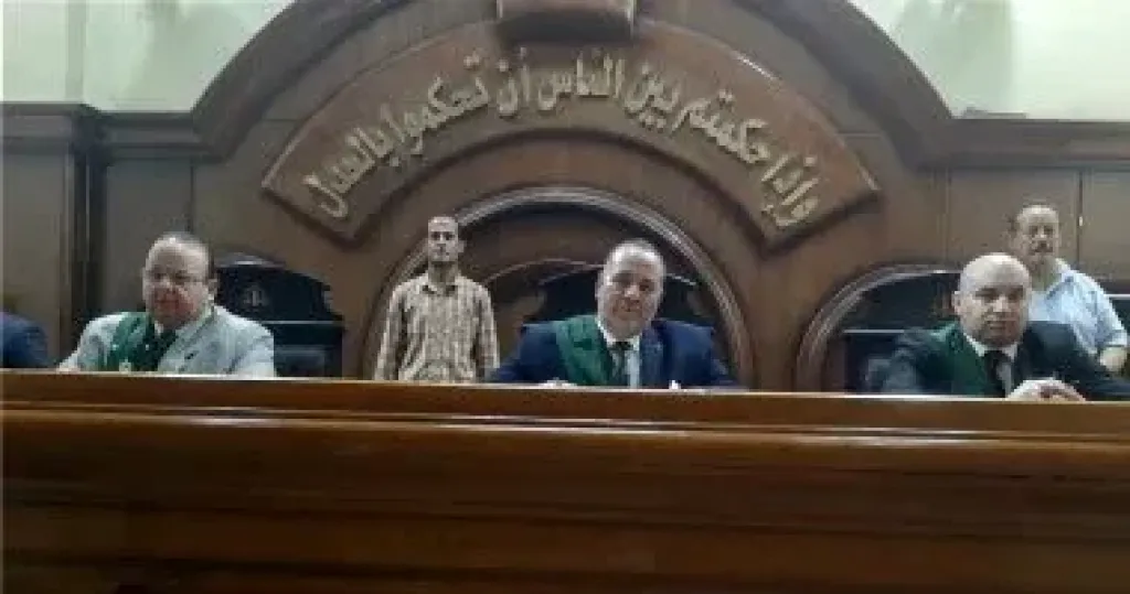 المستشار سلامة جاب الله رئيس المحكمة