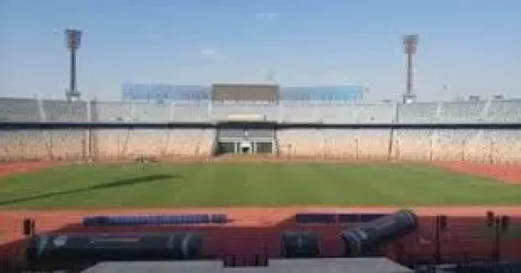 ستاد القاهرة