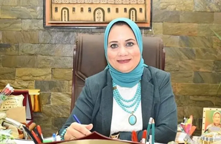 نادية فتحى وكيل وزارة التربية والتعليم بمحافظة مطروح