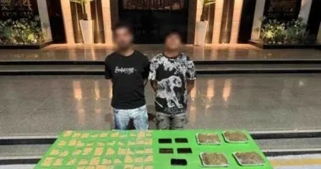 المتهمين 