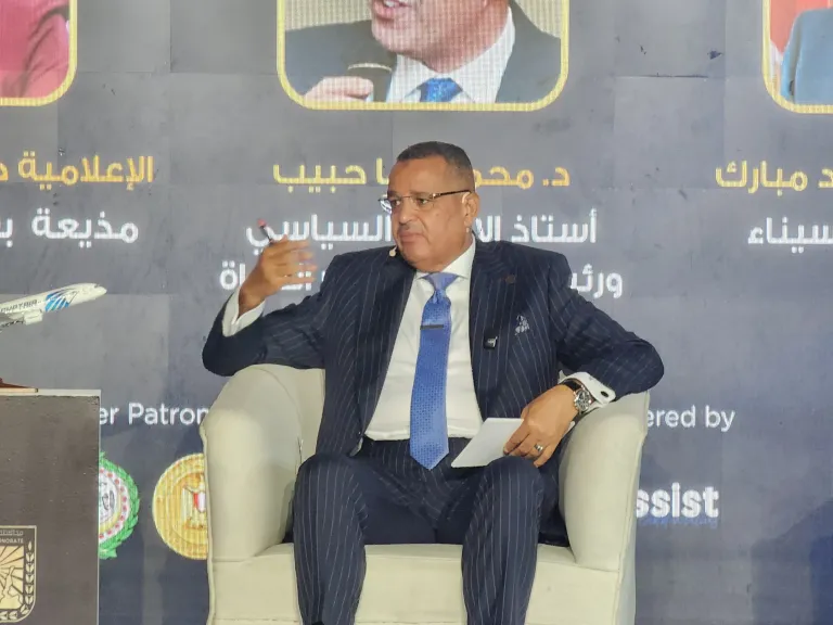 الدكتور خالد مبارك 