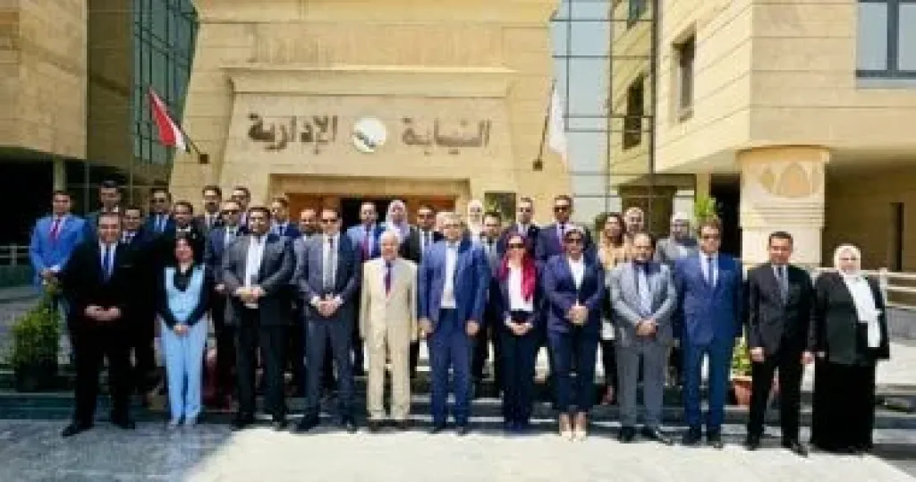 جانب من الندوة 