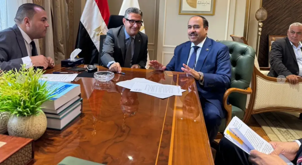 جانب من لاء قورة ووزير التموين