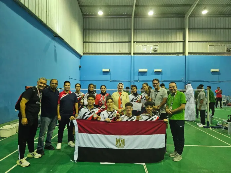 منتخب الريشة الطائرة 
