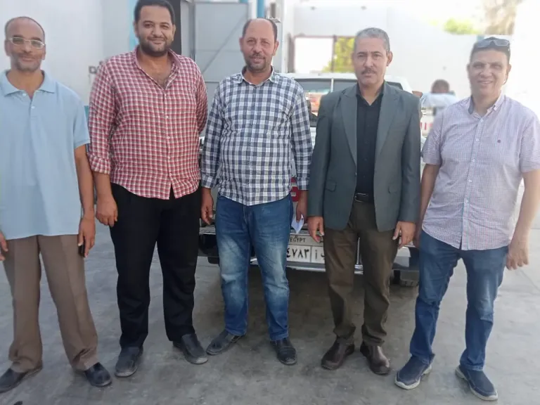 جانب من متابعه 