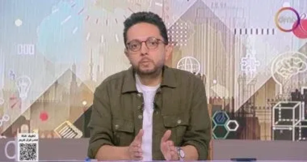 الإعلامي أحمد فايق