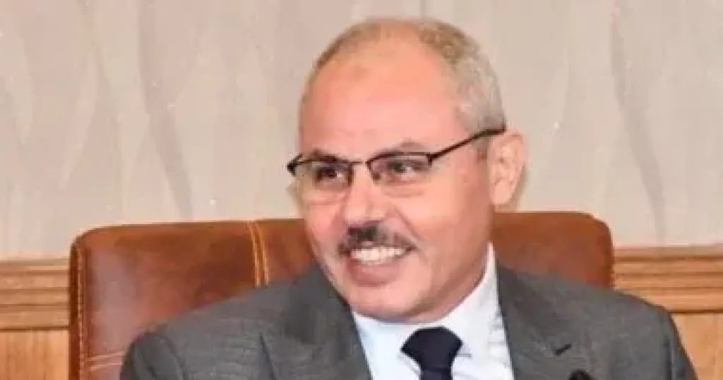 الدكتور ناصر مندور رئيس جامعة قناة السويس