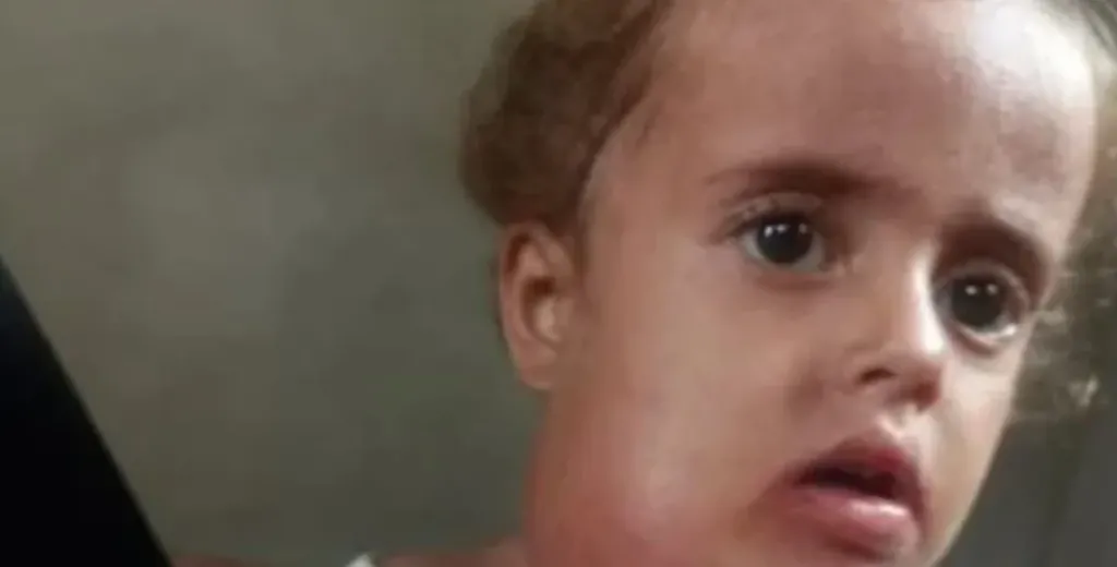 الطفلة جوليا أبو لحية