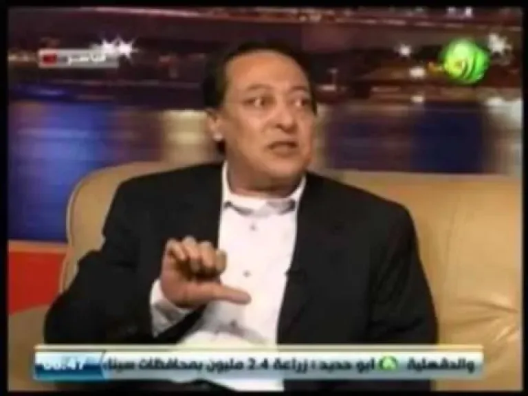 الكاتب 