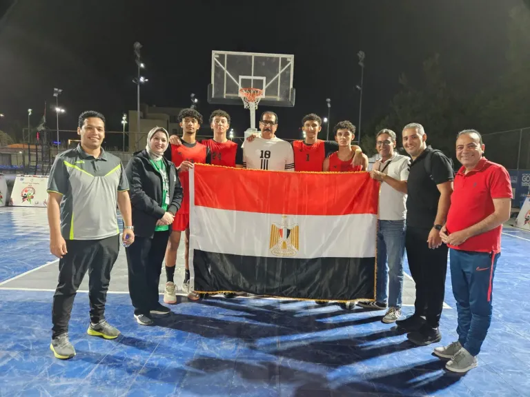 لاعبو منتخب مصر المدرسي للريشة الطائرة