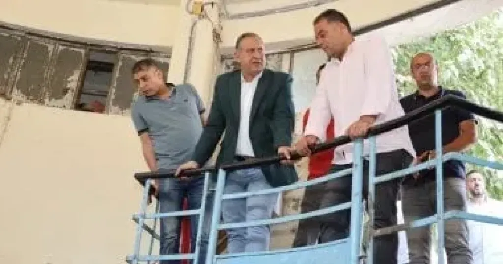 جانب من الجولة 