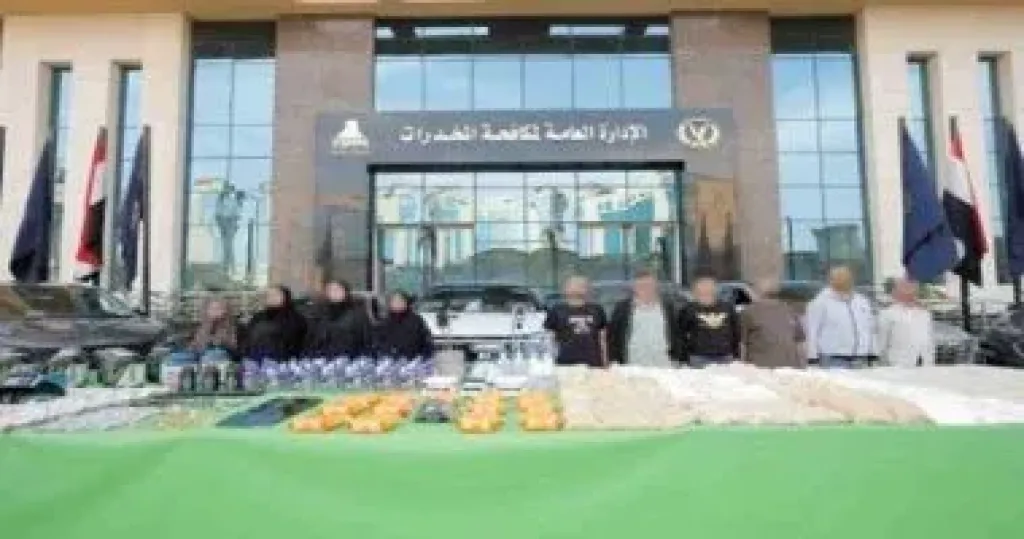 المتهمين 