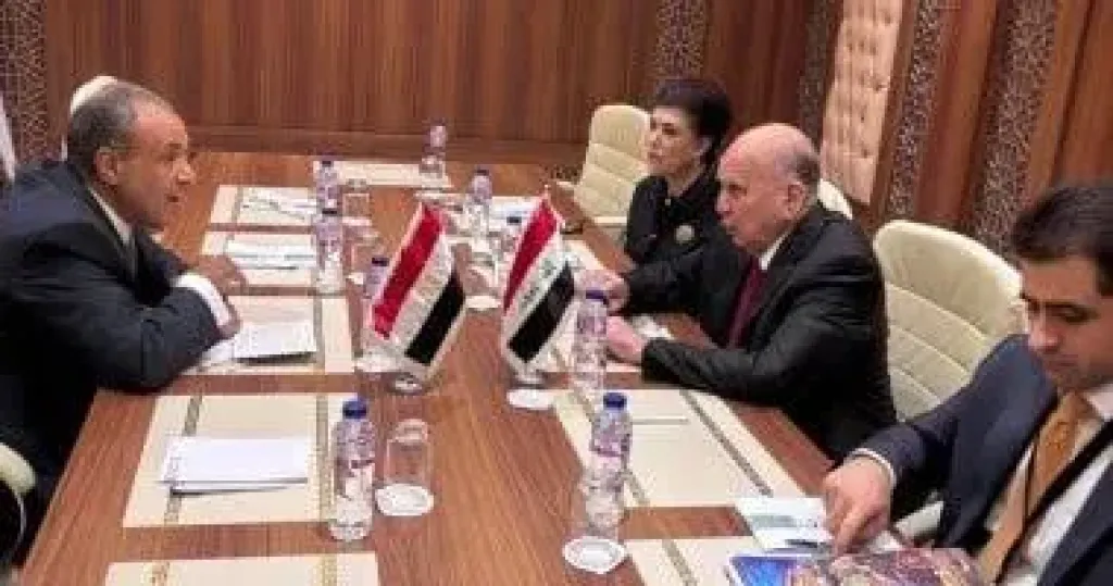 جانب من الاجتماع 