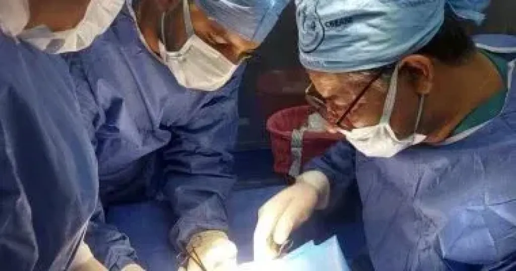 الفريق الطبي 
