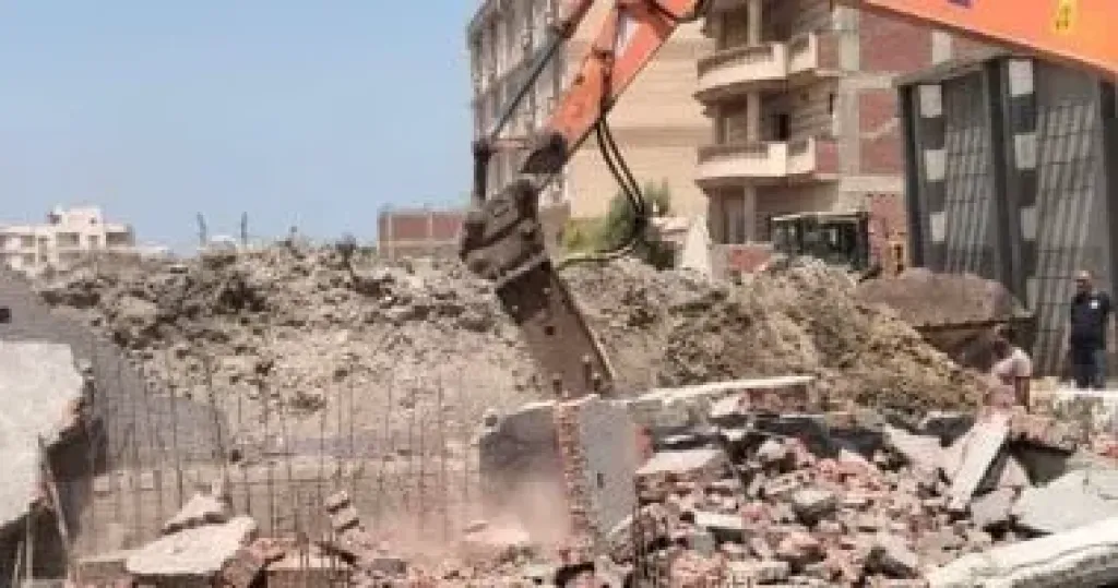 إزالة البناء المخالف