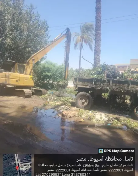 جانب من متابعه 