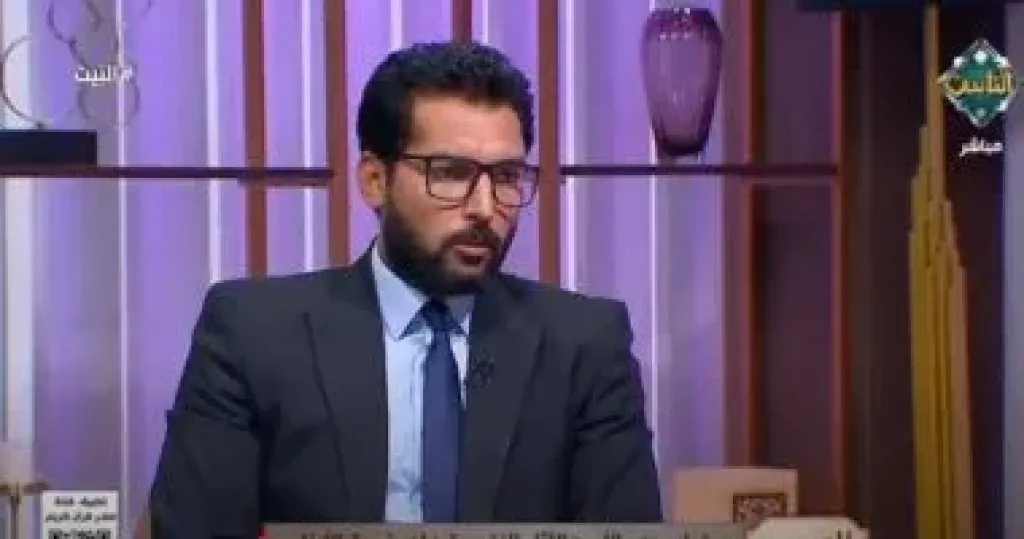 الدكتور علي سالم أستاذ علم النفس