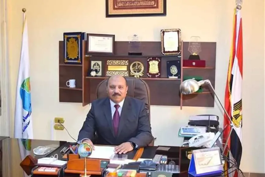 اللواء عبدالحميد عصمت رئيس مجلس إدارة شركة مياه الشرب والصرف الصحي بمحافظات القناة