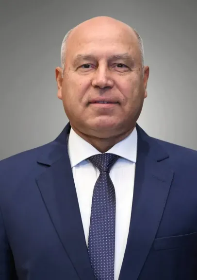 وزير التجارة والصناعة 