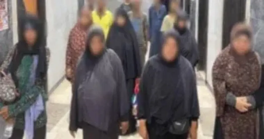 المتهمين 