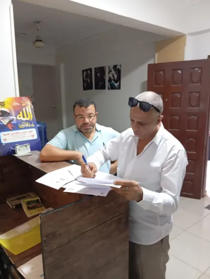 جانب من متابعه 