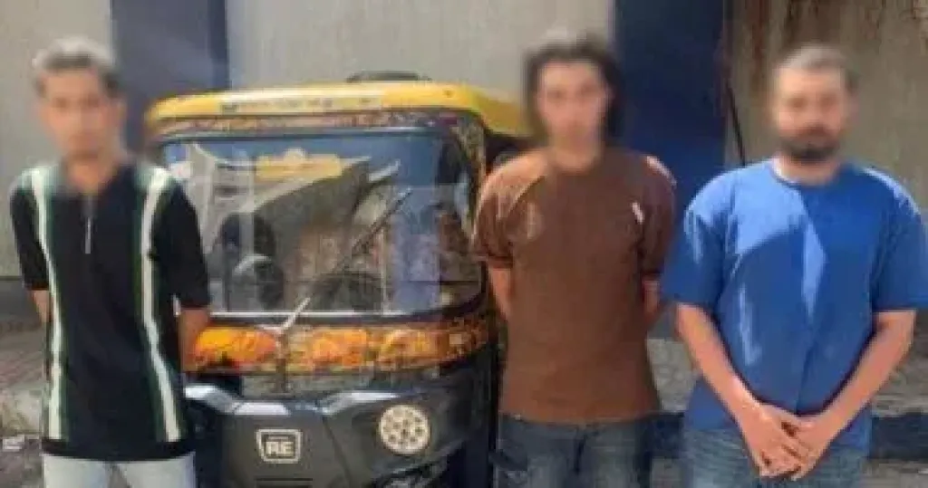 المتهمين 