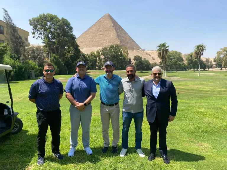 ناشئات الجولف 