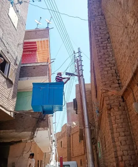 جانب من متابعه 