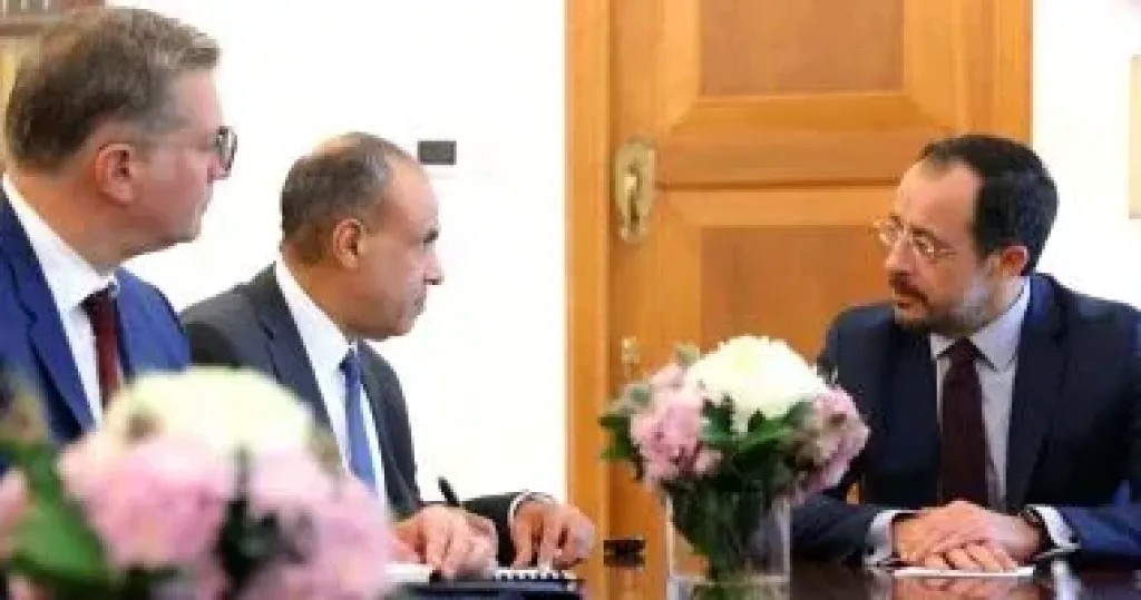 لقاء وزيرا الخارجية والبترول مع الرئيس القبرصى