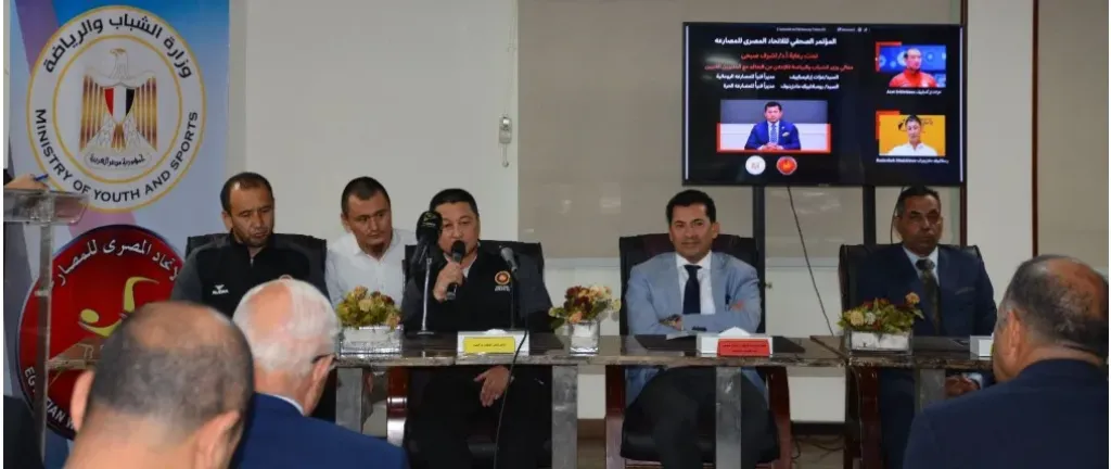 جانب من المؤتمر الصحفى