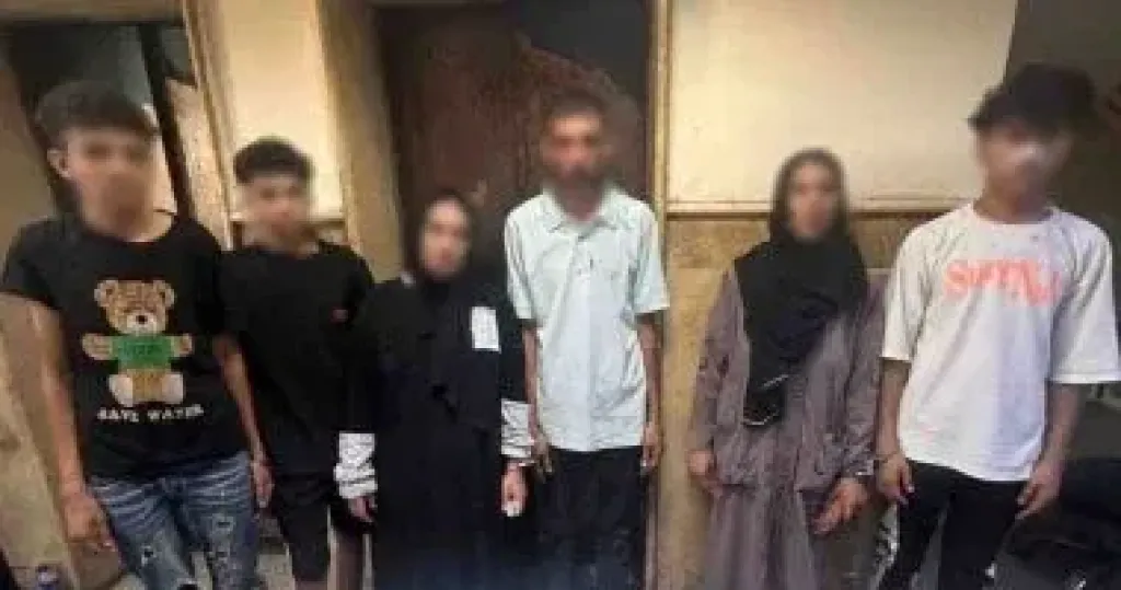 المتهمين 