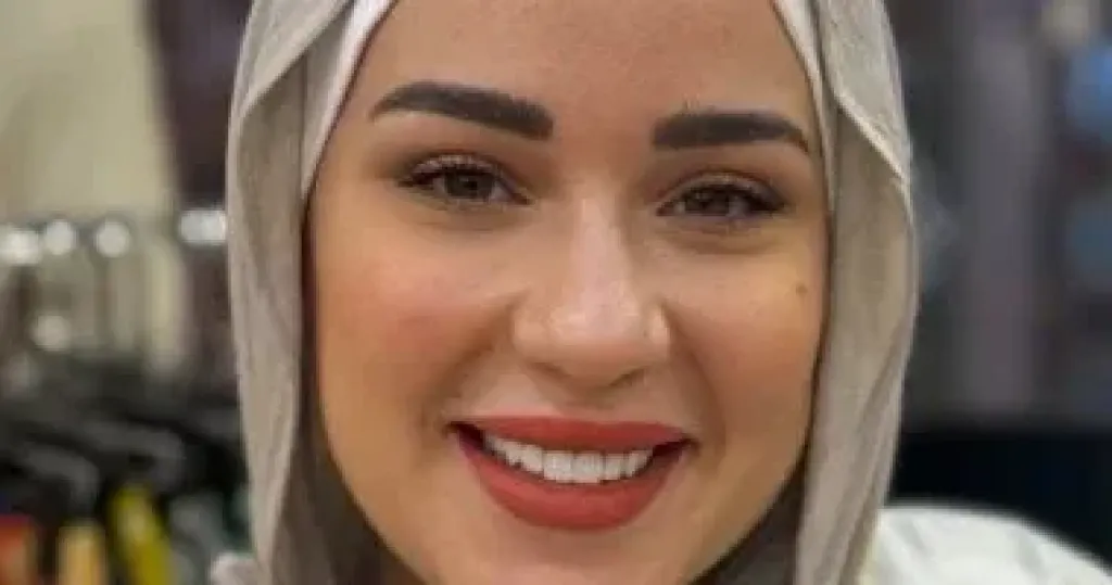  أسما شريف منير