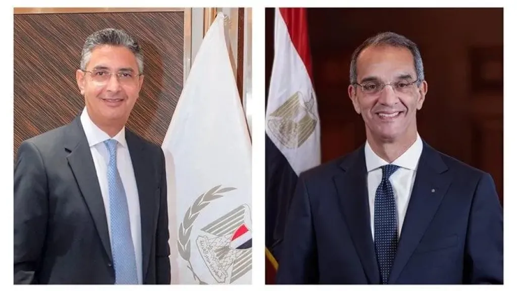  الدكتور شريف فاروق وزير التموين، والدكتور عمرو طلعت وزير الاتصالات