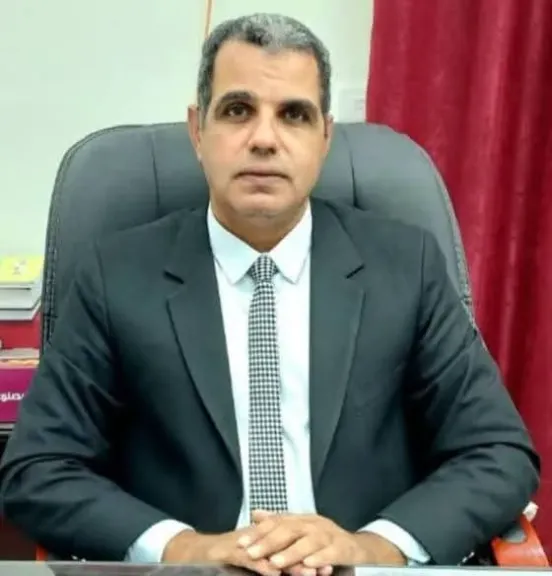 الدكتور شريف فاروق