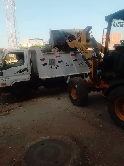 جانب من متابعه 