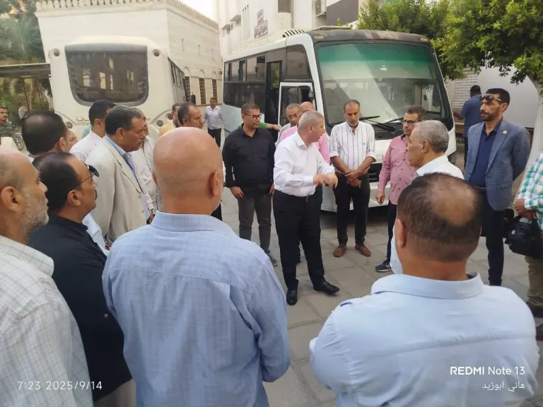 جانب من الاتوبيس الطائر 