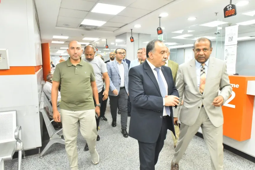 محافظ أسيوط 