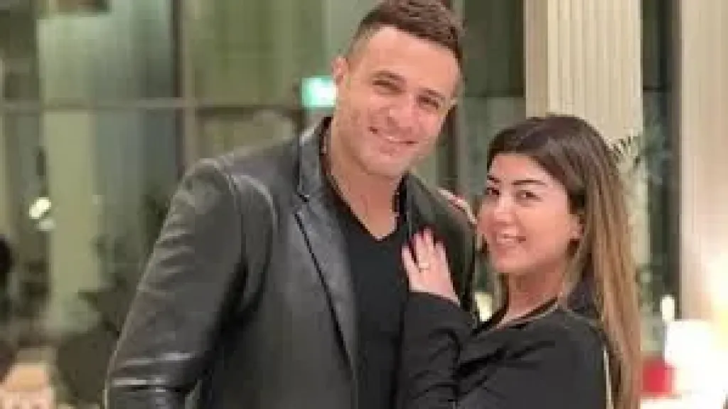 محمد نور وزوجته