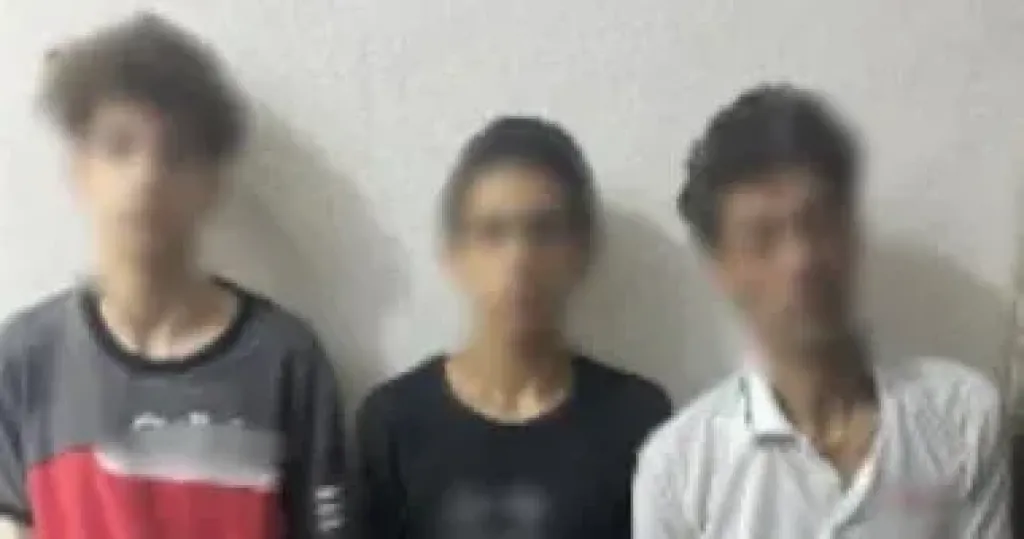 المتهمين 