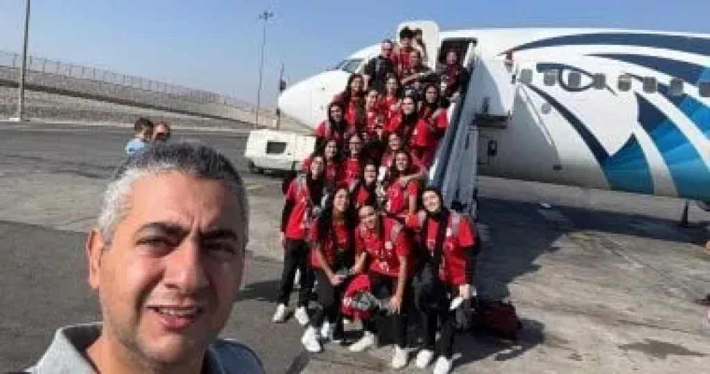 ناشئات اليد