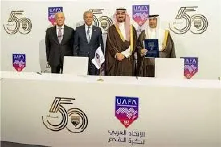 أبو ريدة يهنئ الأمير عبد العزيز بن تركي لاستمراره رئيسًا للاتحاد العربي