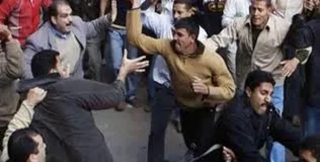 مشاحرة بين عائلتين