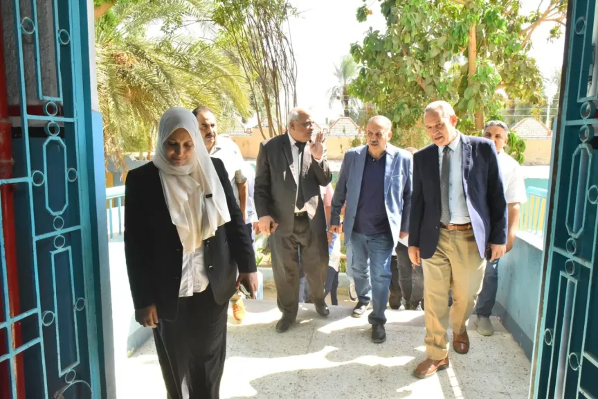 محافظ أسيوط 