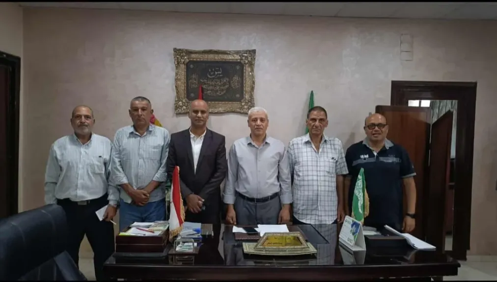 جانب من الندوة 