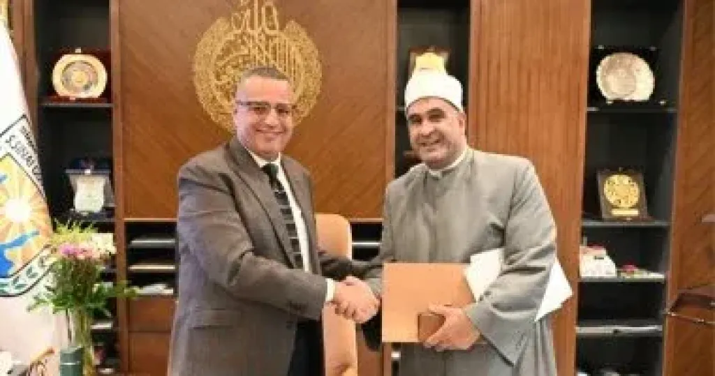 اللواء خالد مبارك محافظ جنوب سيناء ومدير الأوقاف